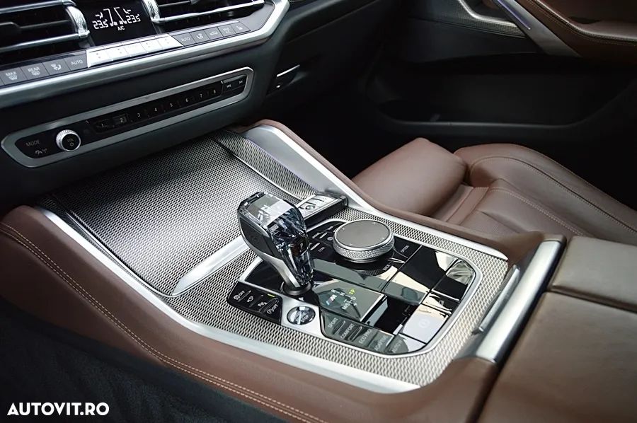 BMW X6 xDrive30d - 11