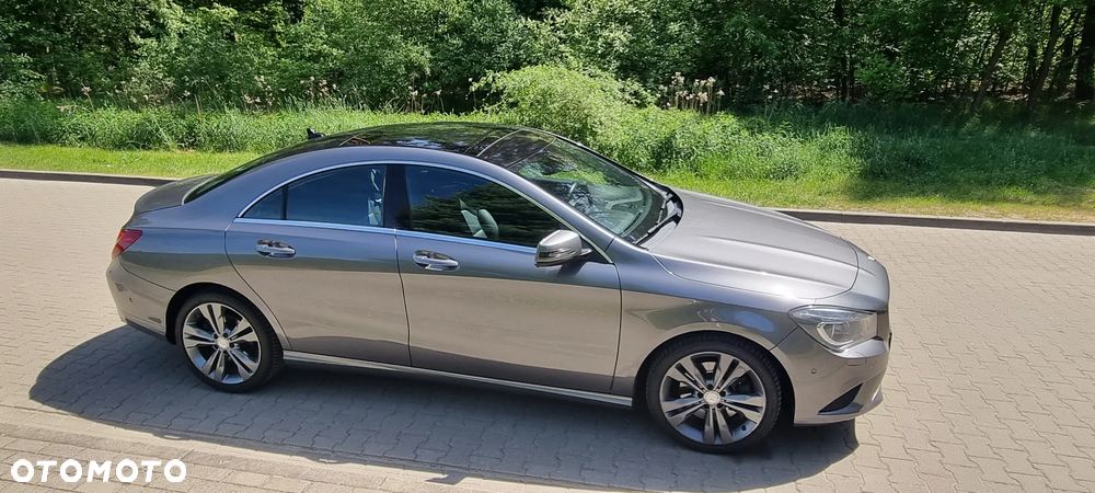 Mercedes-Benz CLA 250 4Matic 7G-DCT UrbanStyle Edition - 3