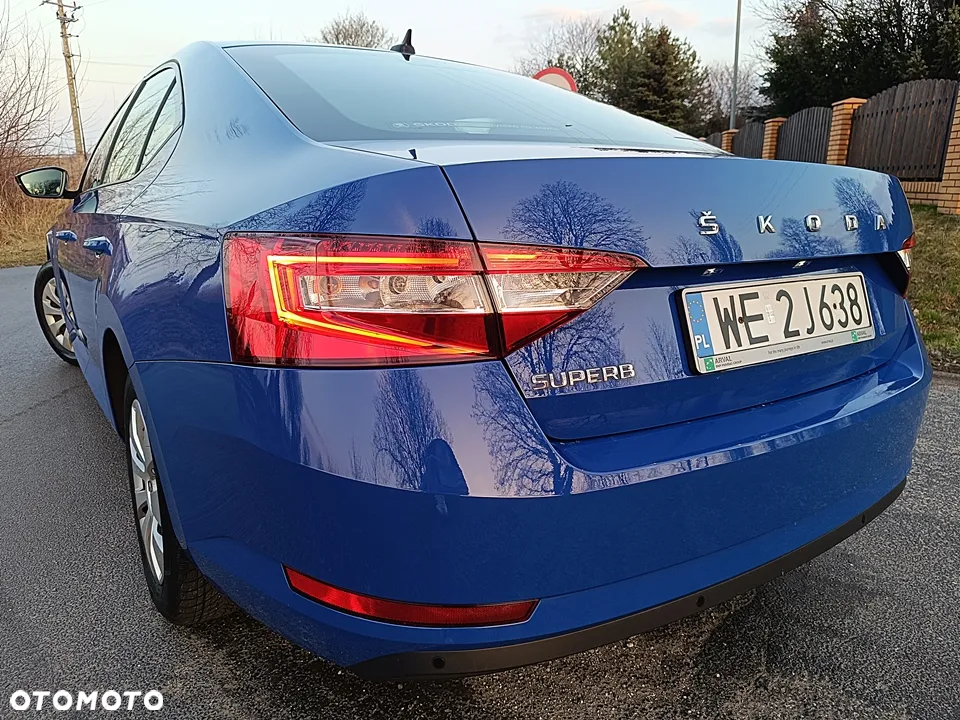 Skoda Superb 2.0 TDI Ambition - 13