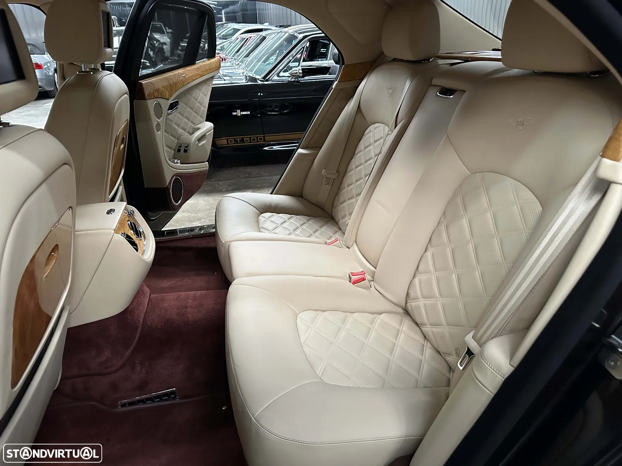 Bentley Mulsanne - 32