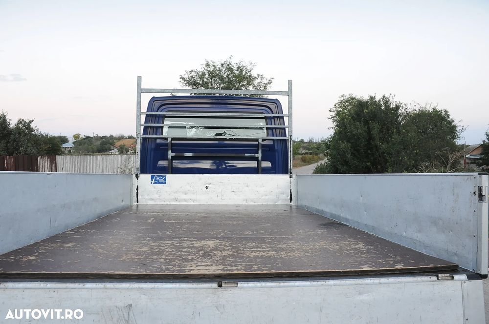 Volkswagen Crafter - 12