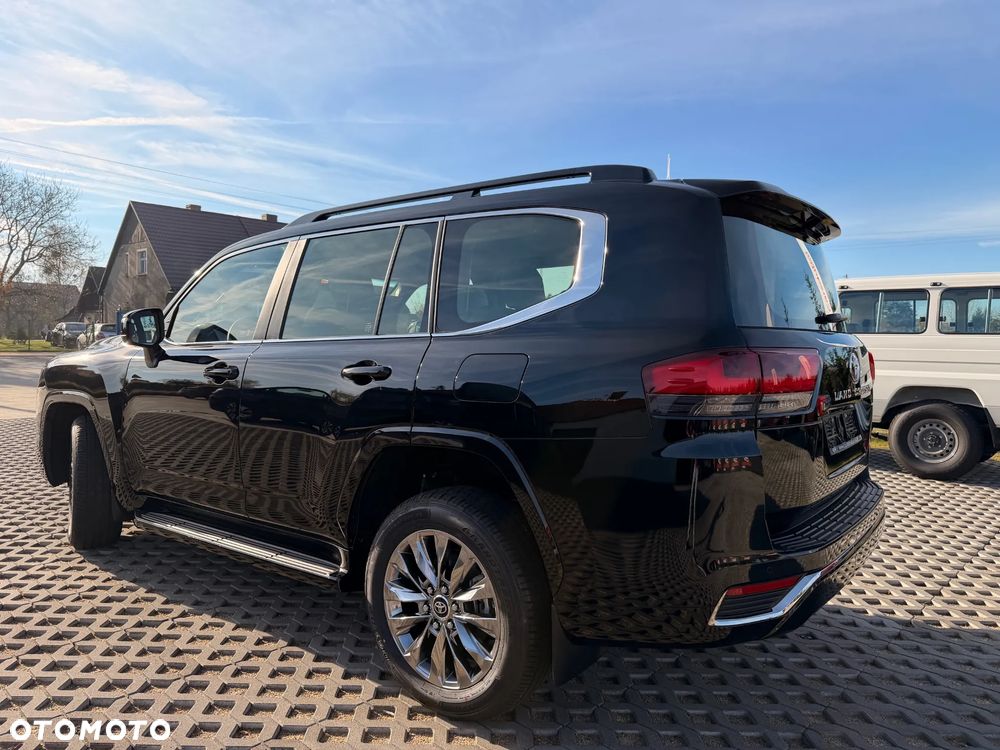 Toyota Land Cruiser - 5