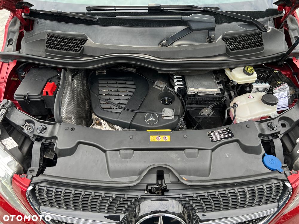 Mercedes-Benz Klasa V 300 d lang 9G-TRONIC Avantgarde Edition 2020 - 35