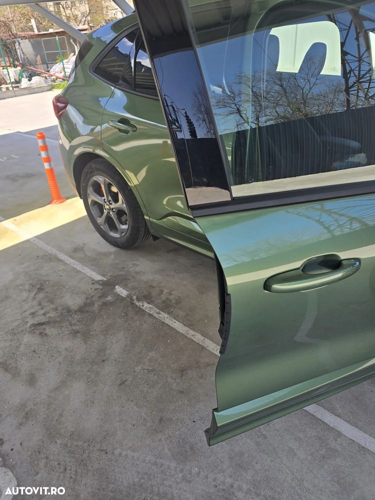 Ford Kuga 2.5 Duratec FWD FHEV ST-Line X - 4