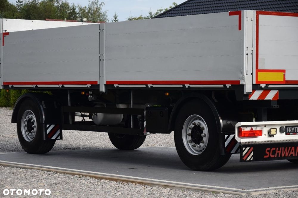 Schwarzmuller T-Serie - 16