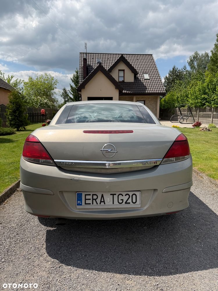 Opel Astra 1.9 CDTI Cosmo - 3