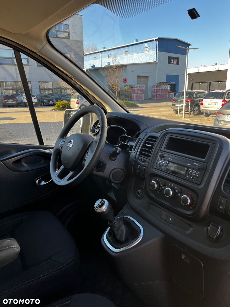 Nissan NV 300 Trafic Vivaro - 13