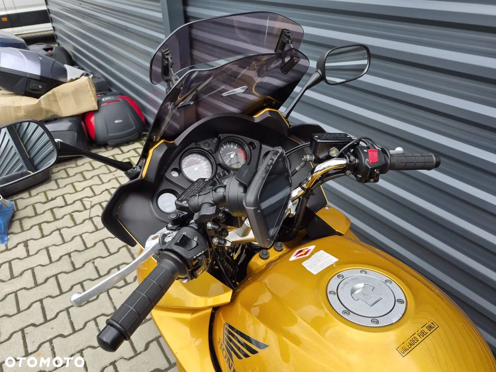 Honda CBF - 18