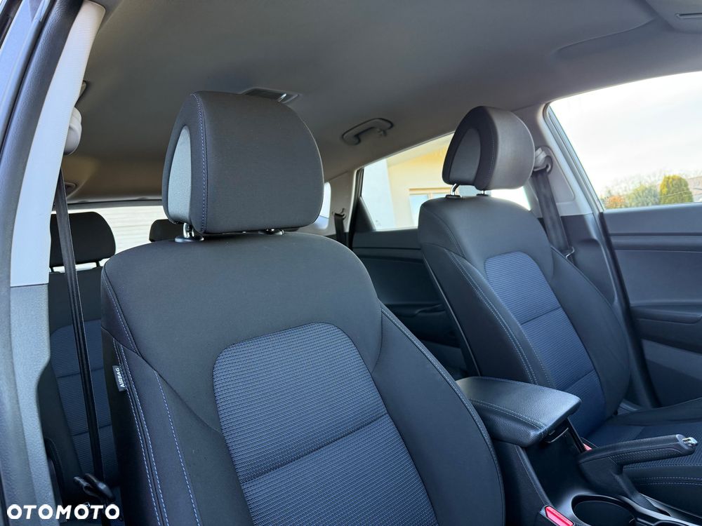 Hyundai Tucson blue 1.7 CRDi 2WD Advantage - 19