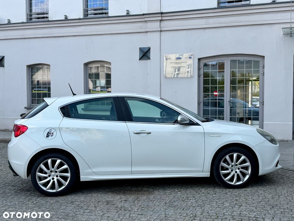 Alfa Romeo Giulietta 2.0 JTDM 16V Turismo - 10