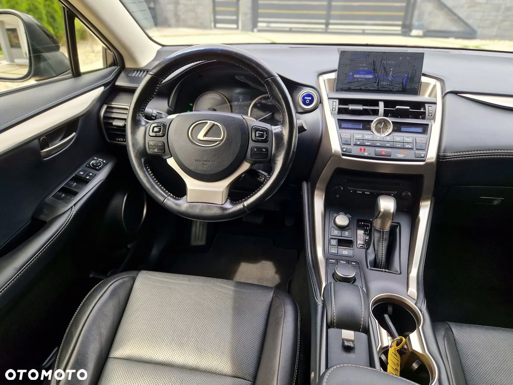 Lexus NX - 14