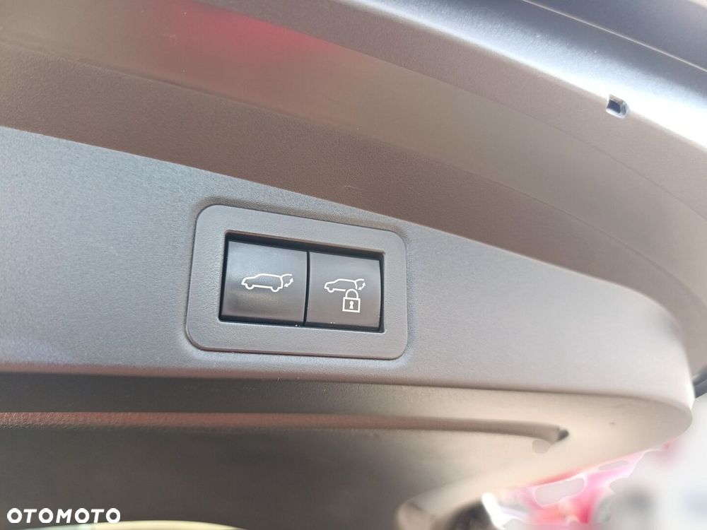 Toyota Corolla 2.0 Hybrid GR Sport Dynamic - 16