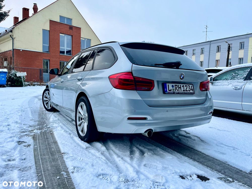 BMW Seria 3 318d - 4