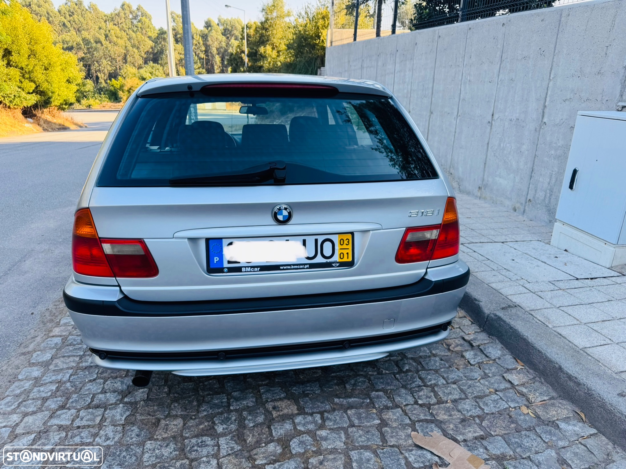 BMW 318 i Touring - 24