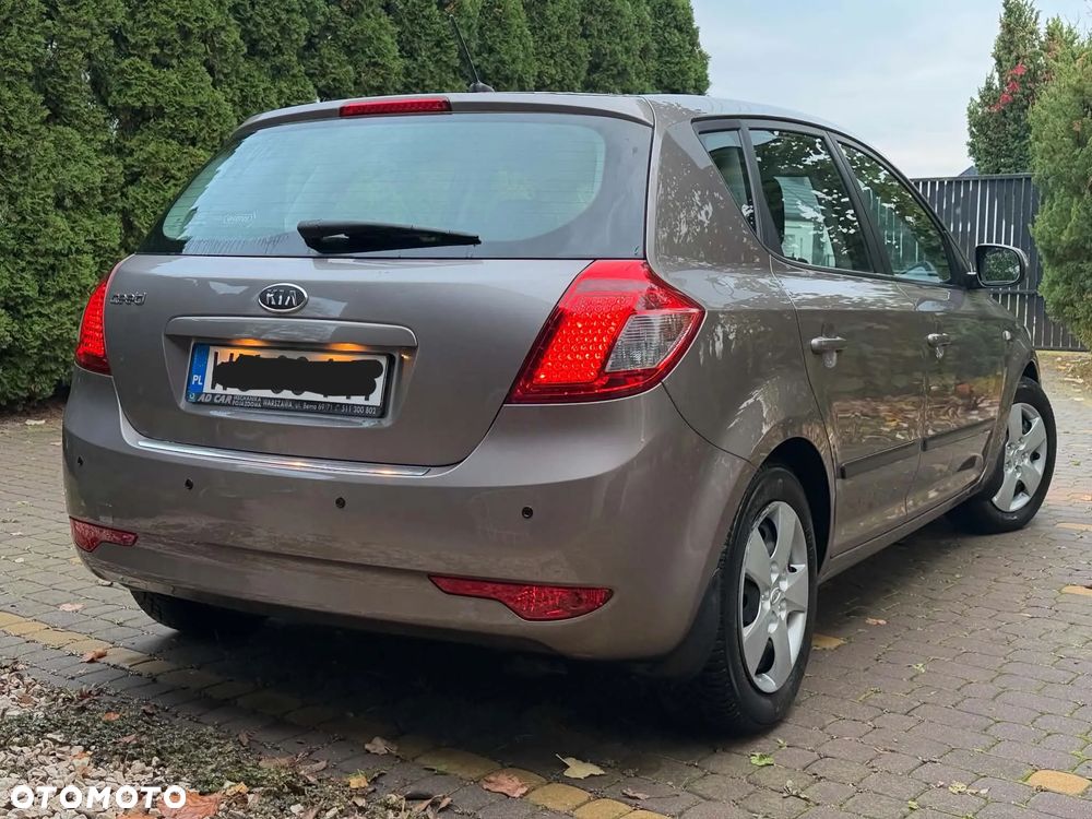 Kia Ceed - 18