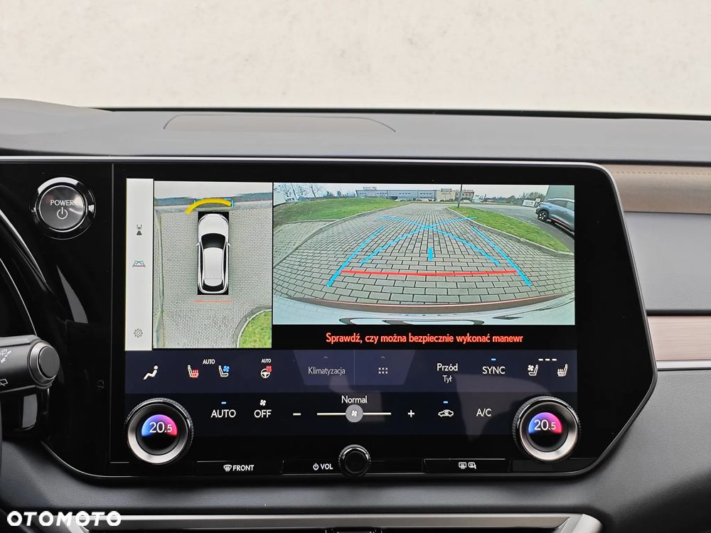 Lexus RX 450h+ Omotenashi - 20