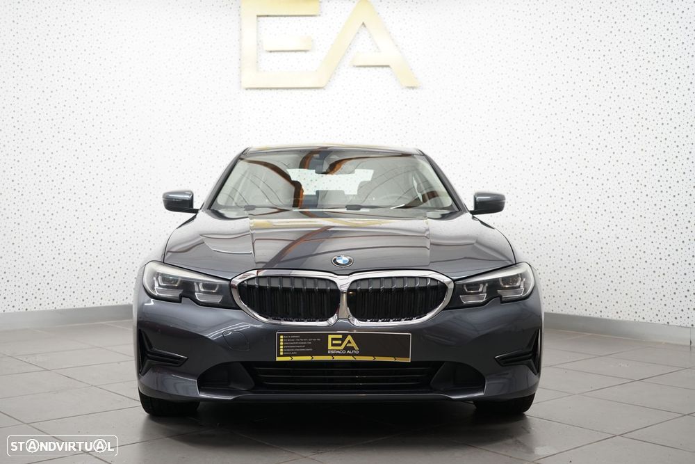 BMW 330 e Aut. Sport Line - 2