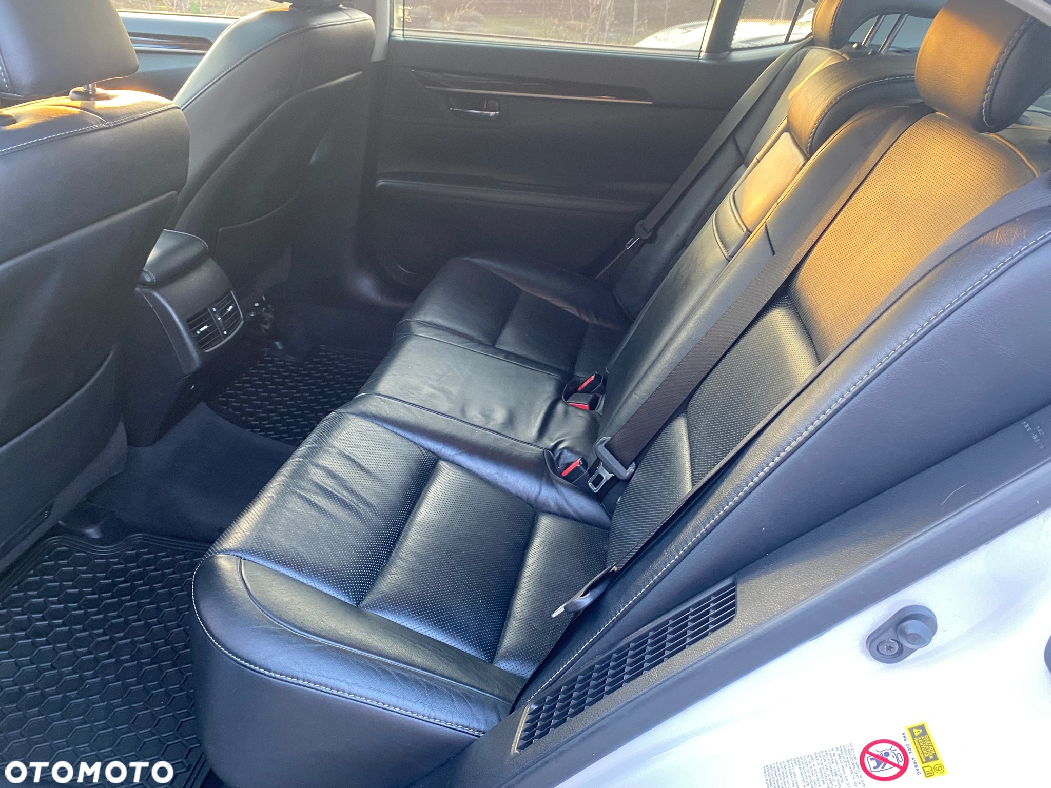 Lexus ES 300h Prestige - 19