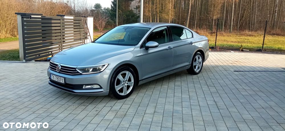 Volkswagen Passat - 2