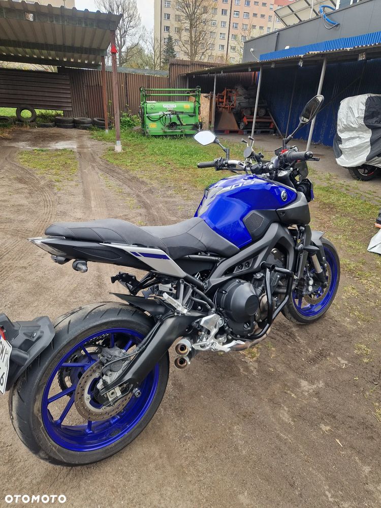 Yamaha MT - 4