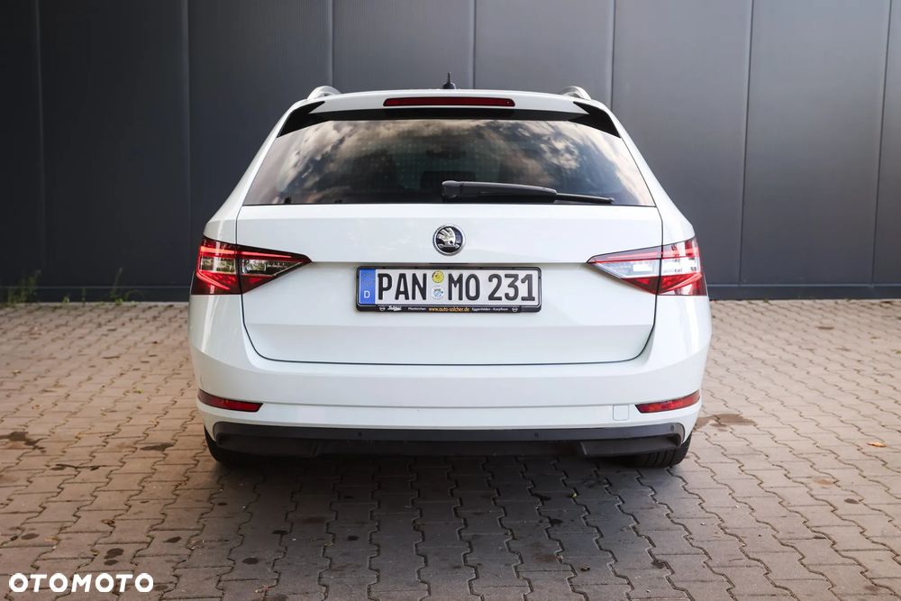 Skoda Superb 2.0 TDI 4x4 L&K DSG - 14