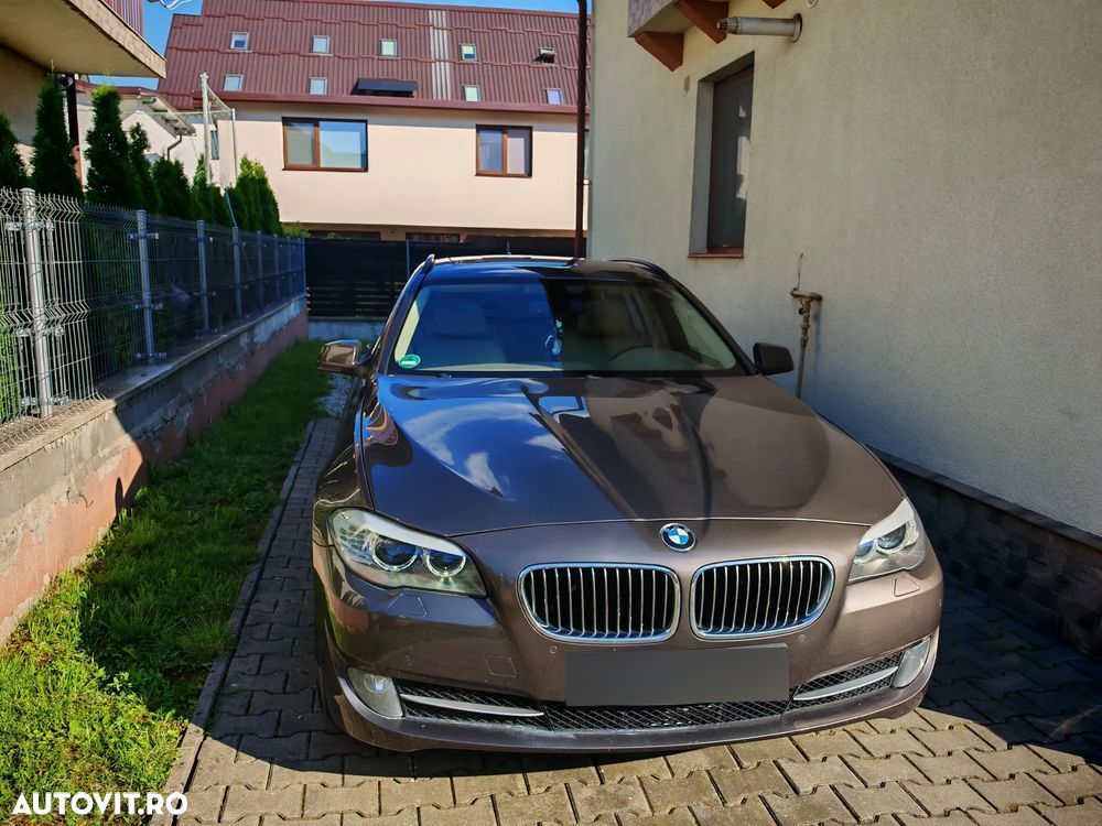 BMW Seria 5 520d Touring - 17