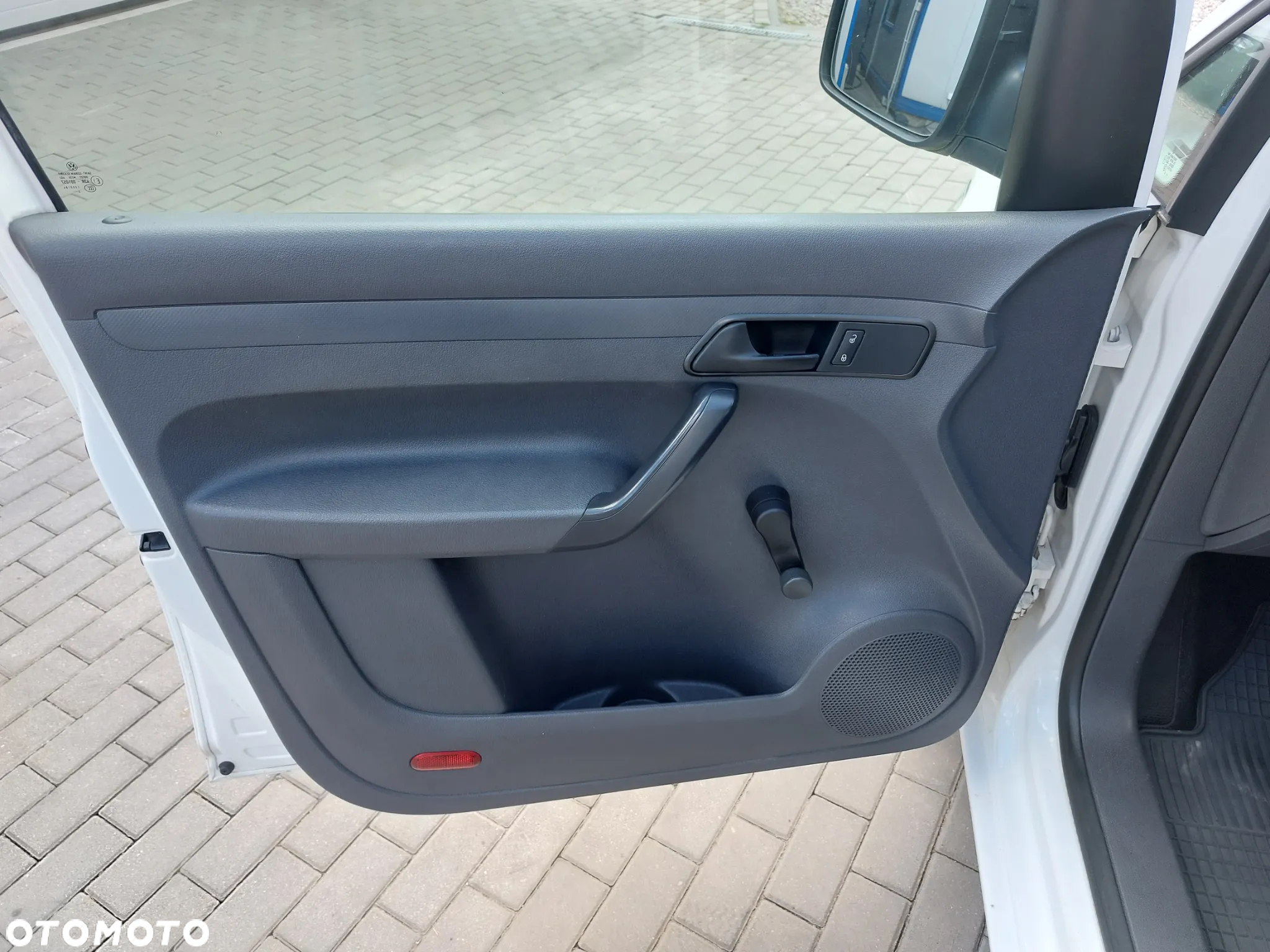 Volkswagen Caddy 1.6 TDI Comfortline - 10