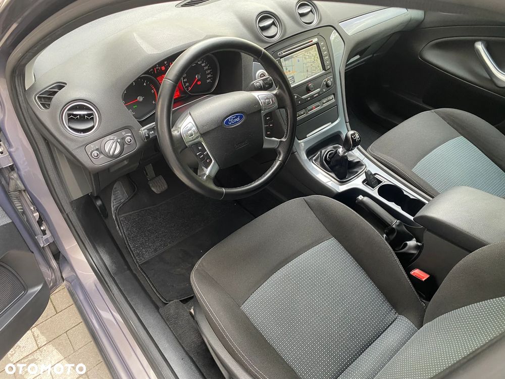 Ford Mondeo 1.6 TDCi Ambiente - 16