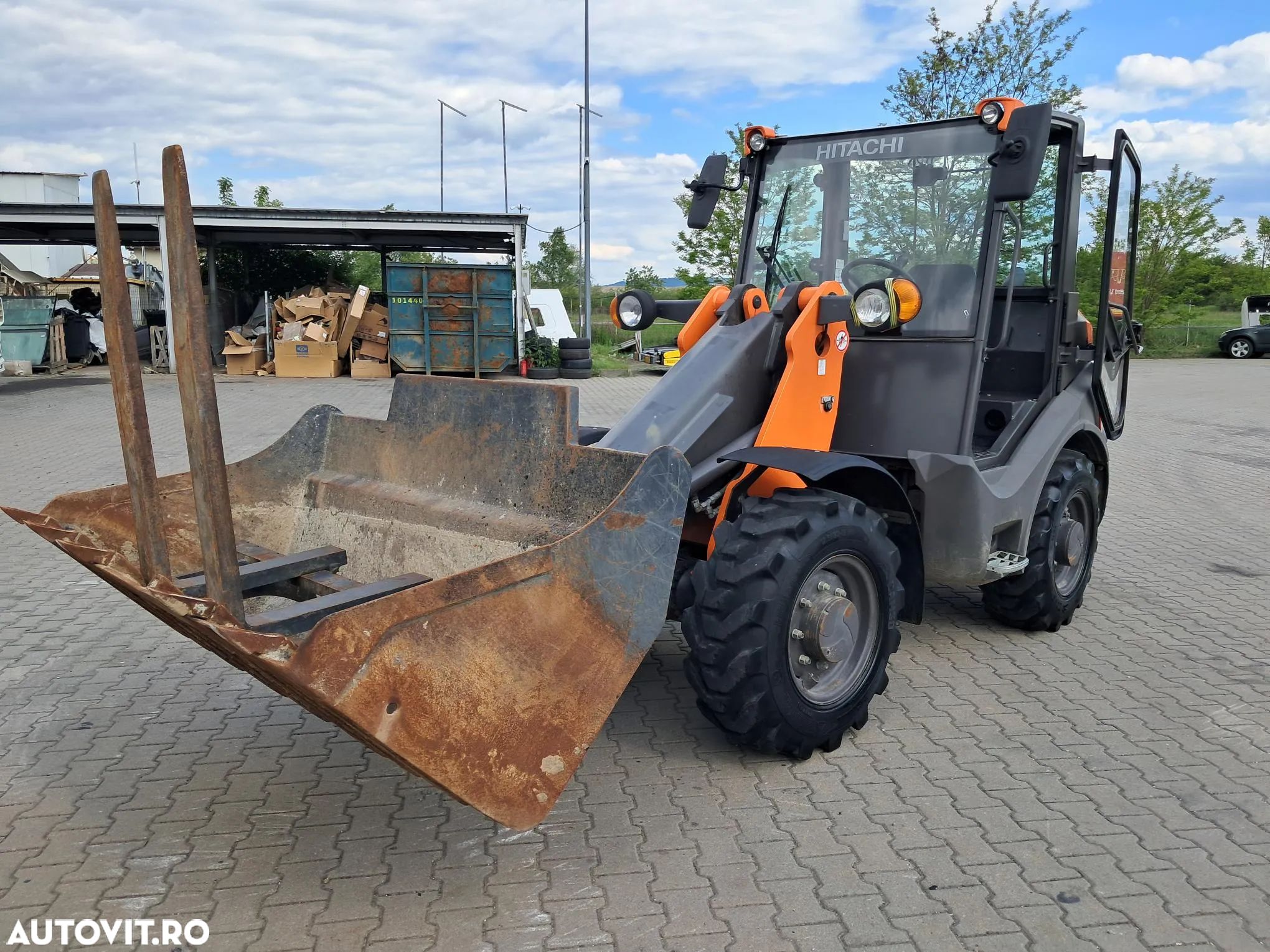 Hitachi ZW65-6 CUPA SI FURCA - 1