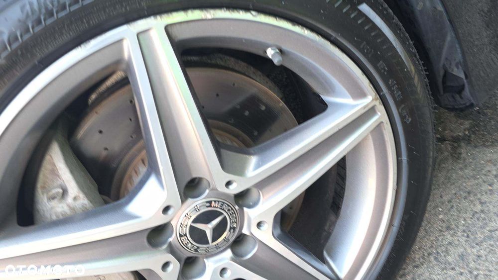 Mercedes-Benz Klasa C 300 7G-TRONIC AMG Line - 18