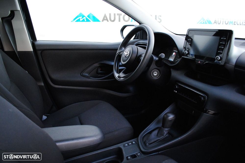 Toyota Yaris Cross 1.5 HDF Comfort Plus - 19