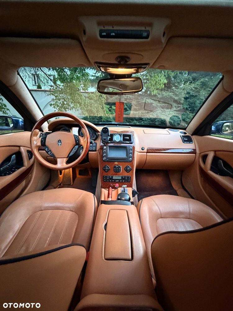 2006 Maserati Quattroporte, photograph 9