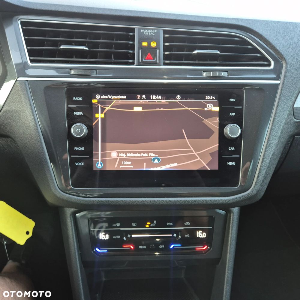 Volkswagen Tiguan - 14