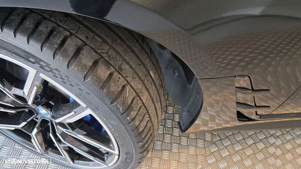 BMW i4 eDrive40 Pack Desportivo M - 29