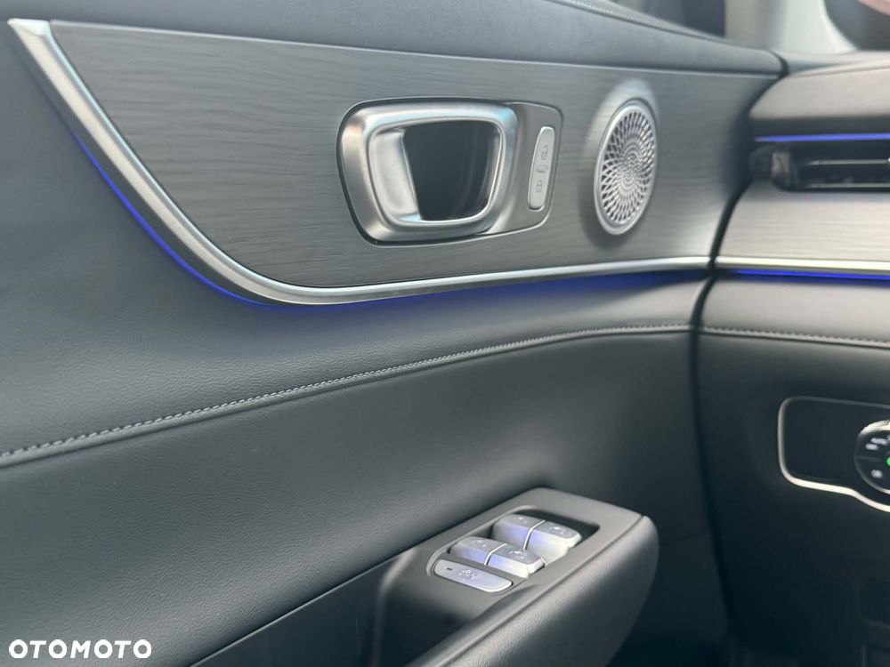 Chery Tiggo 8 1.5 T-GDI Super Hybrid Comfort DCT - 17