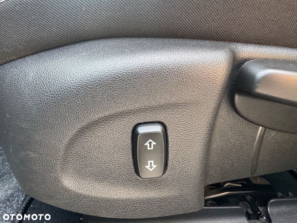 Opel Astra 1.2 T Elegance S&S - 21