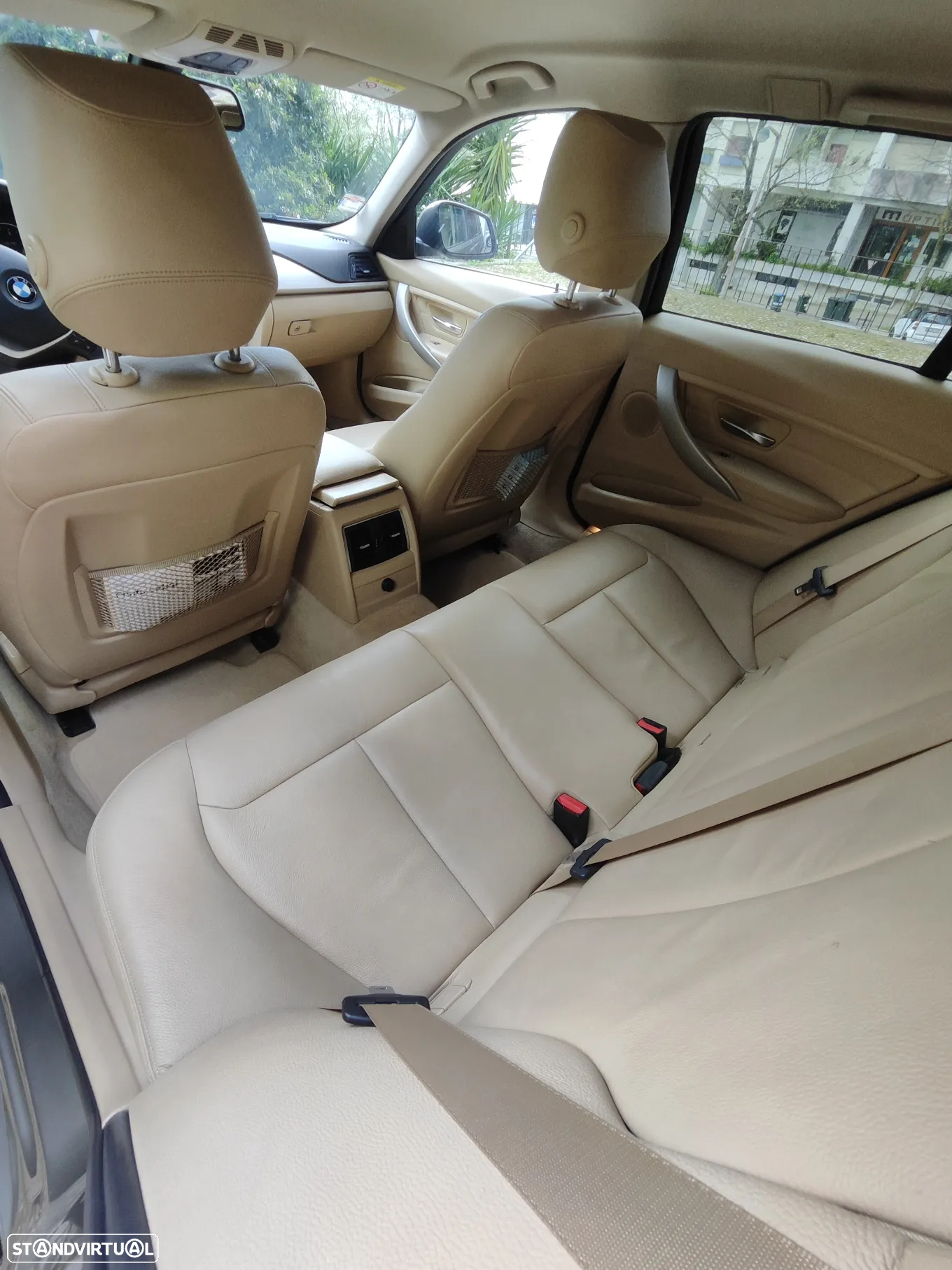 BMW 318 d Touring Line Luxury Auto - 11