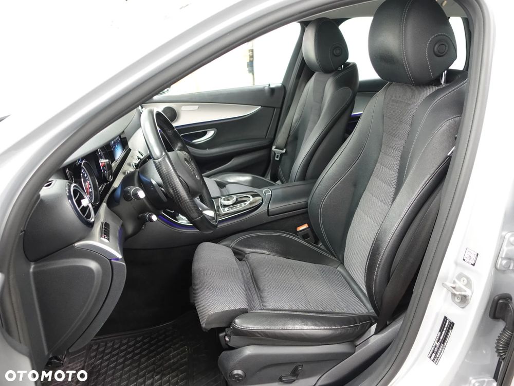 Mercedes-Benz Klasa E 220 d 9G-TRONIC - 21