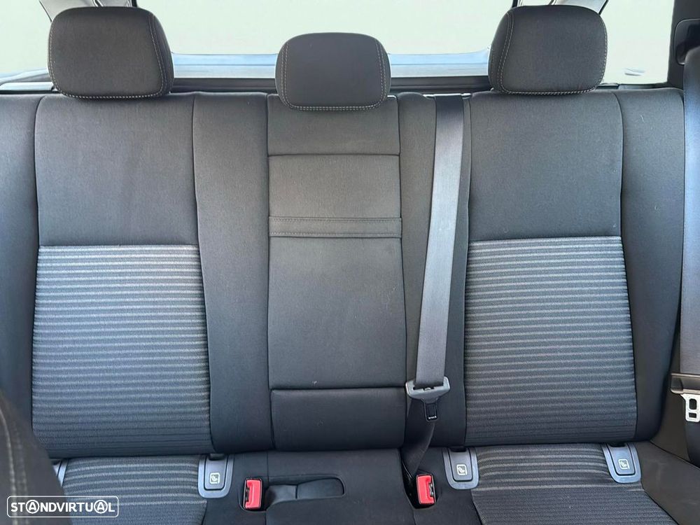 Mercedes-Benz E 300 - 17