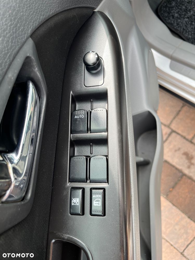 Suzuki SX4 1.6 Comfort Plus - 17