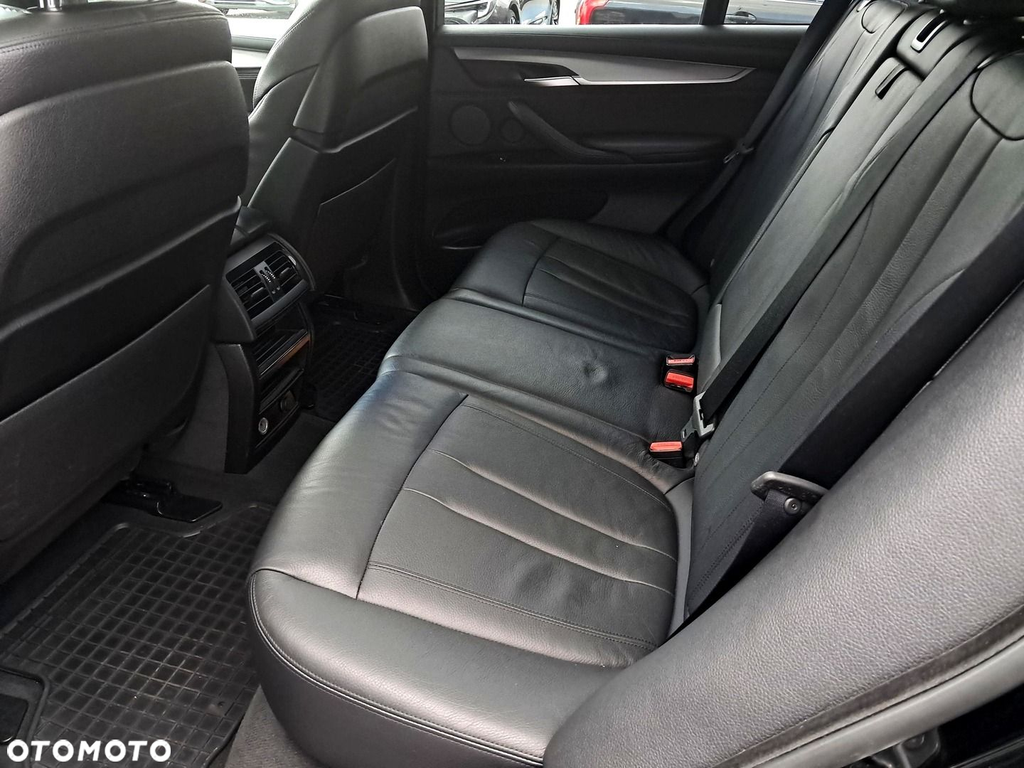 BMW X5 M M50d - 12