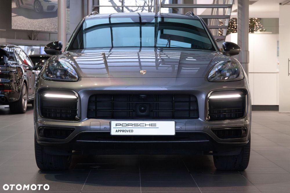 Porsche Cayenne - 5