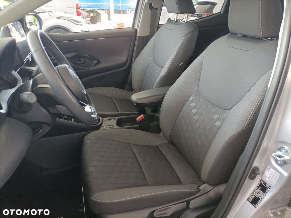 Toyota Yaris Hybrid 1.5 Style - 10