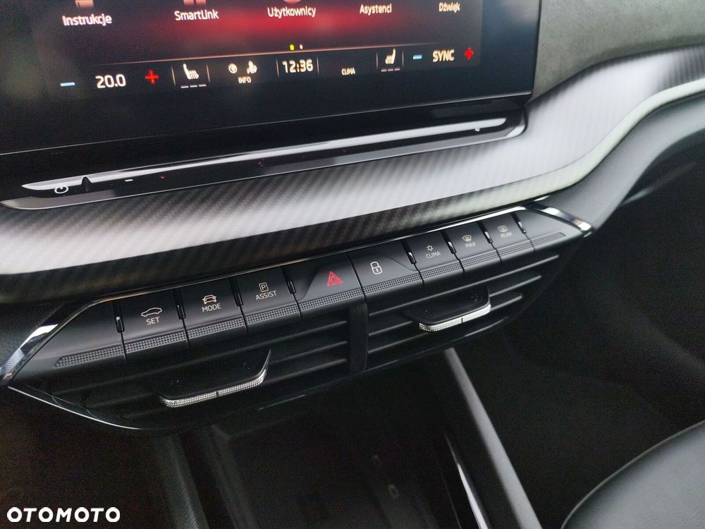 Skoda Octavia 2.0 TSI RS DSG - 28