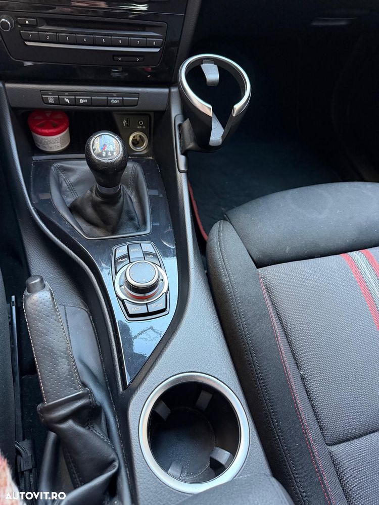 BMW X1 sDrive18d - 13