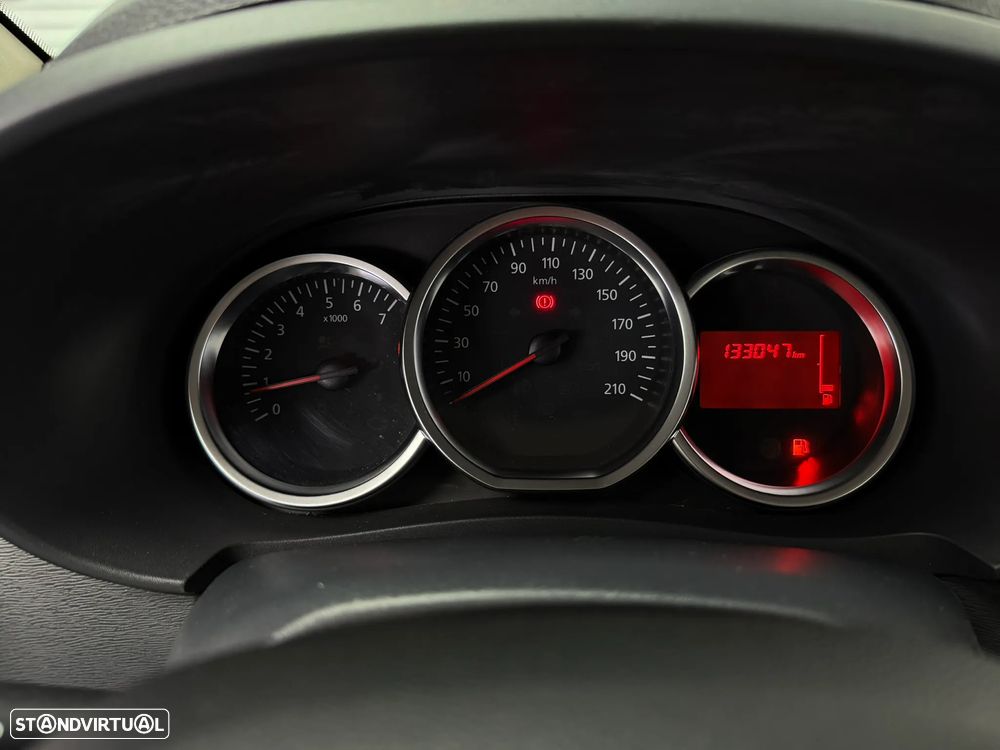 Dacia Lodgy 1.5 Blue dCi Stepway 7L - 15