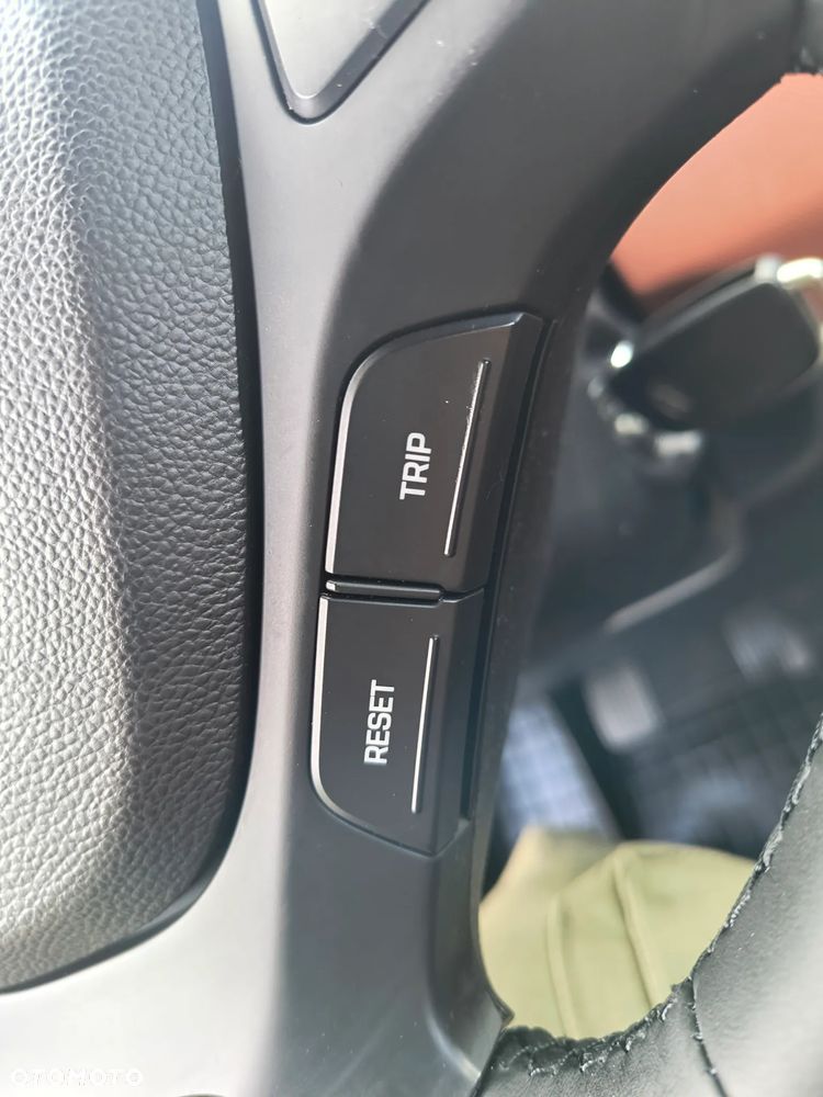 Hyundai i10 1.0 BlueDrive Black Line - 10