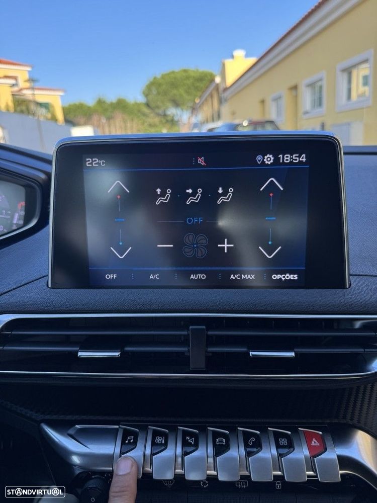 Peugeot 5008 1.2 PureTech Allure - 21