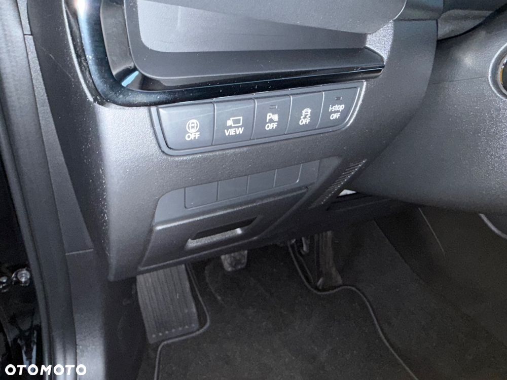 Mazda 3 e-SKYACTIV-G 122 M HYBRID EXCLUSIVE-LINE - 11