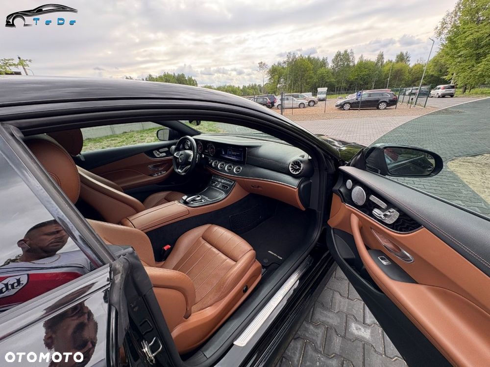 Mercedes-Benz Klasa E 400 4Matic 9G-TRONIC AMG Line - 28